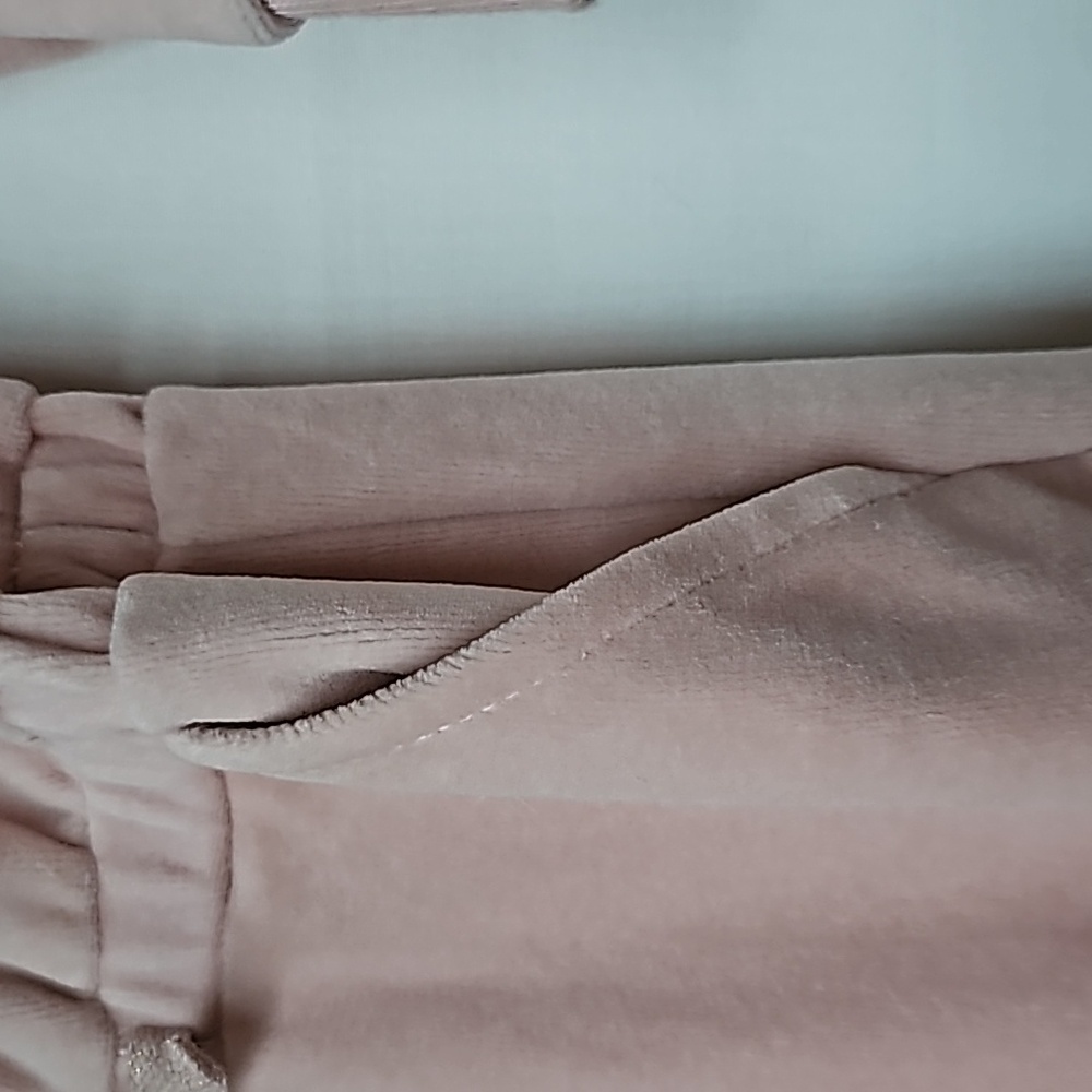 GYMBOREE | Pale Pink Velvet Long-Sleeve Jumpsuit with Pockets - Picture 12 of 12